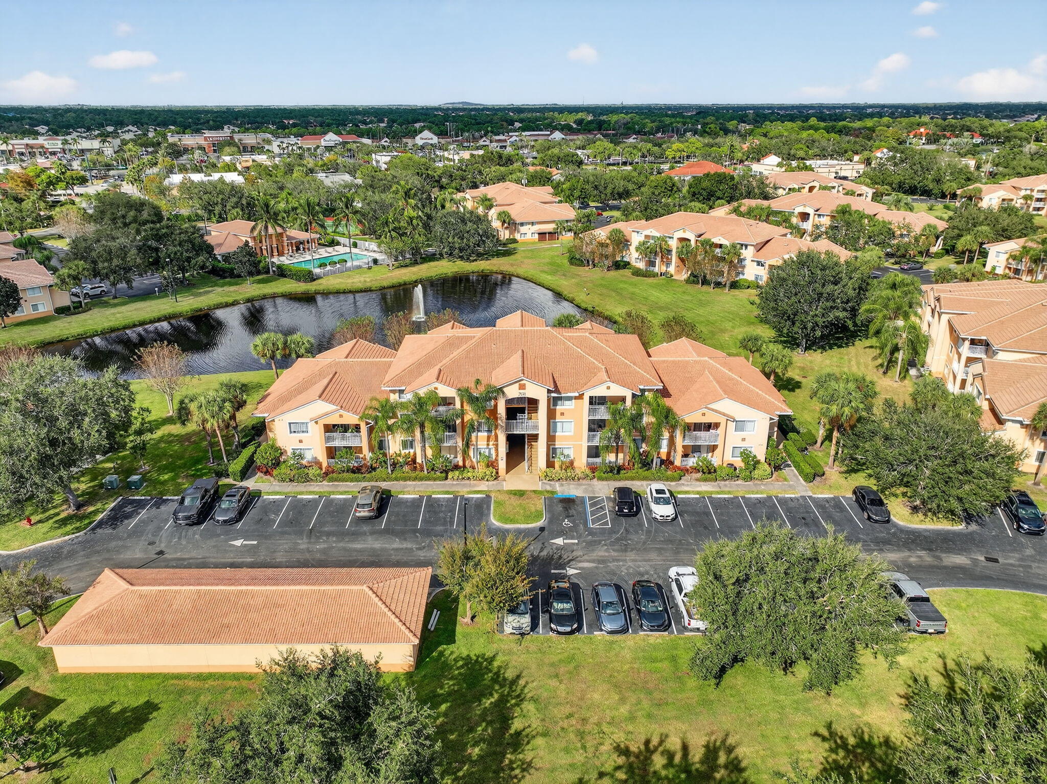 THE CLUB AT ST LUCIE WEST, A CONDOMINIUM - Residential Lease