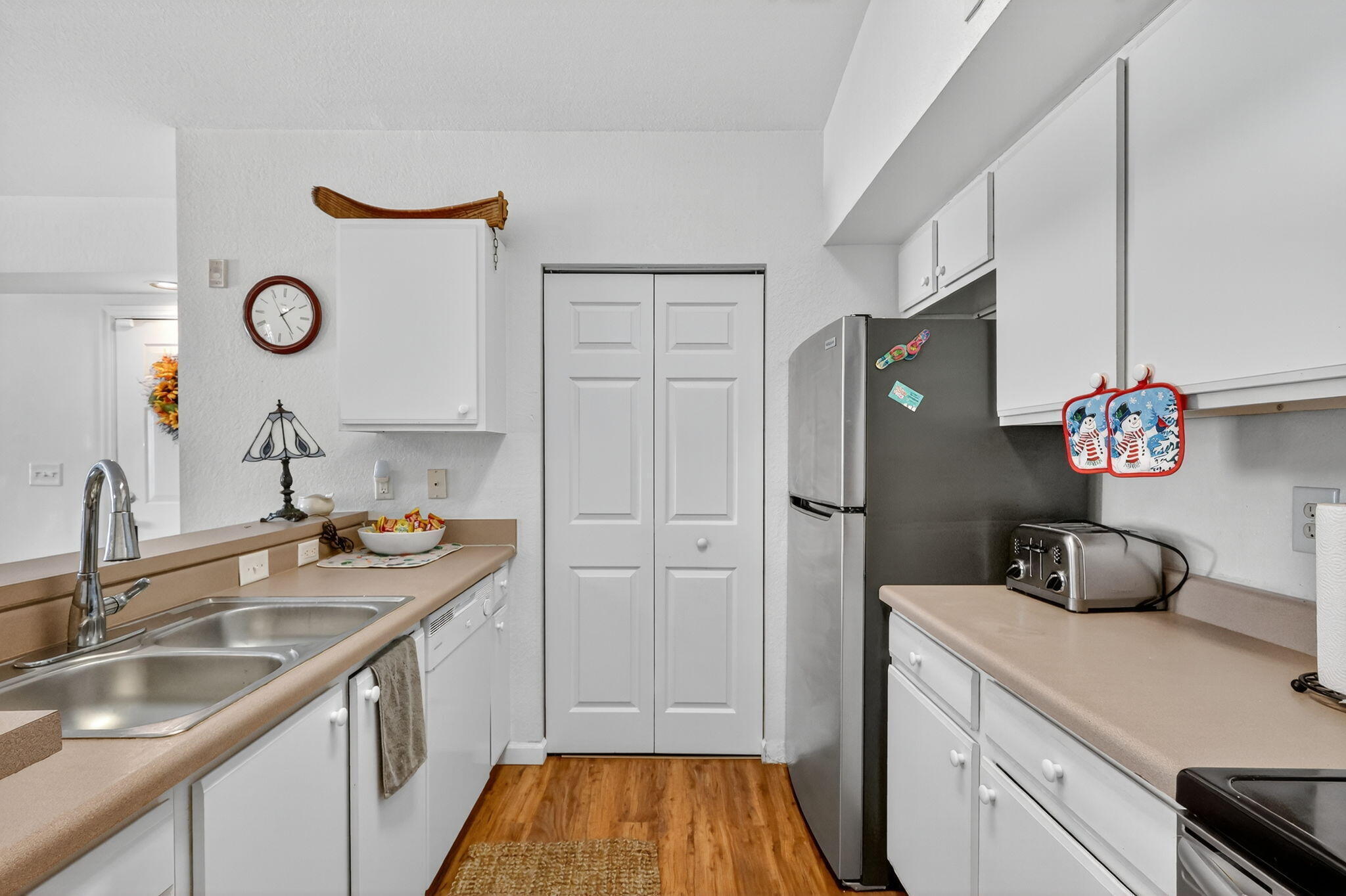 THE CLUB AT ST LUCIE WEST, A CONDOMINIUM - Residential Lease