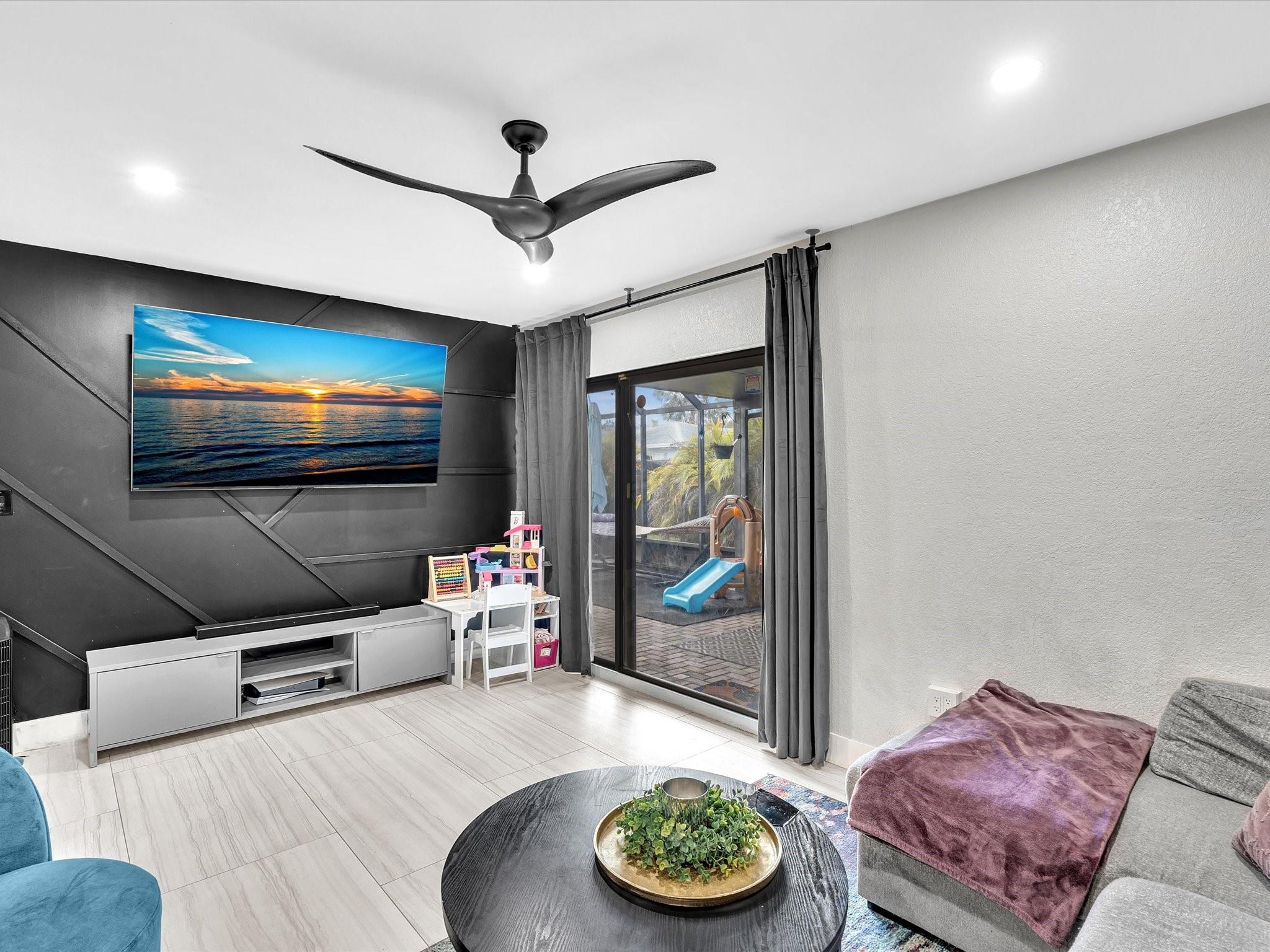 Sunflower 76-32 B - Residential