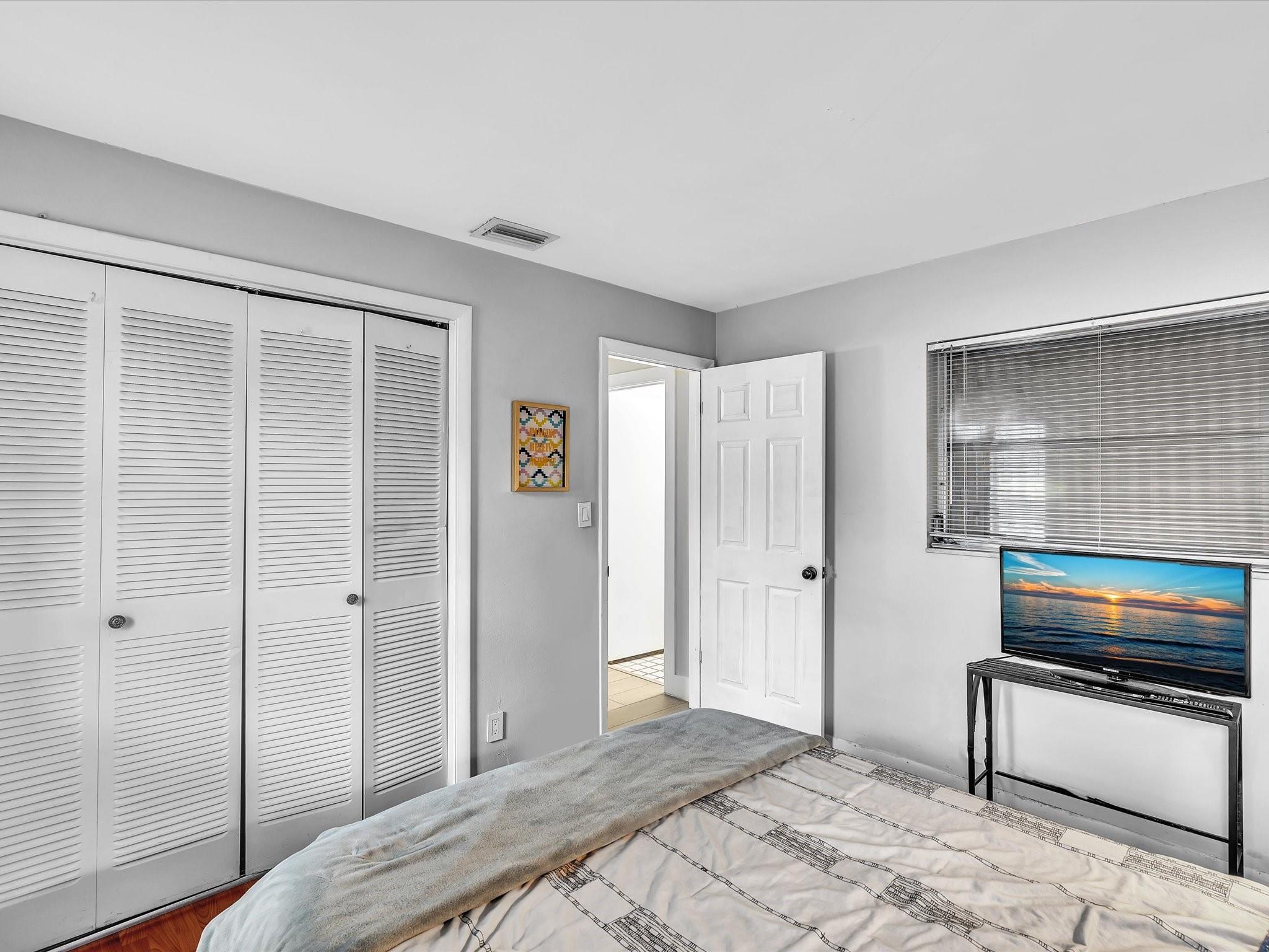 Sunflower 76-32 B - Residential