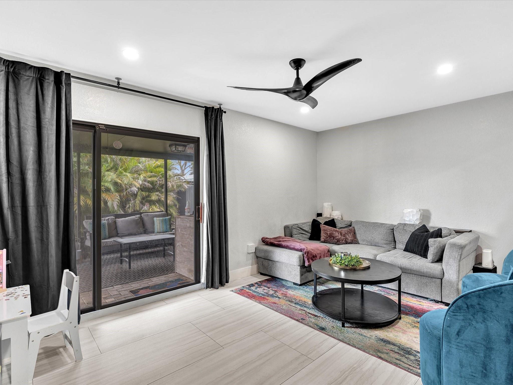 Sunflower 76-32 B - Residential