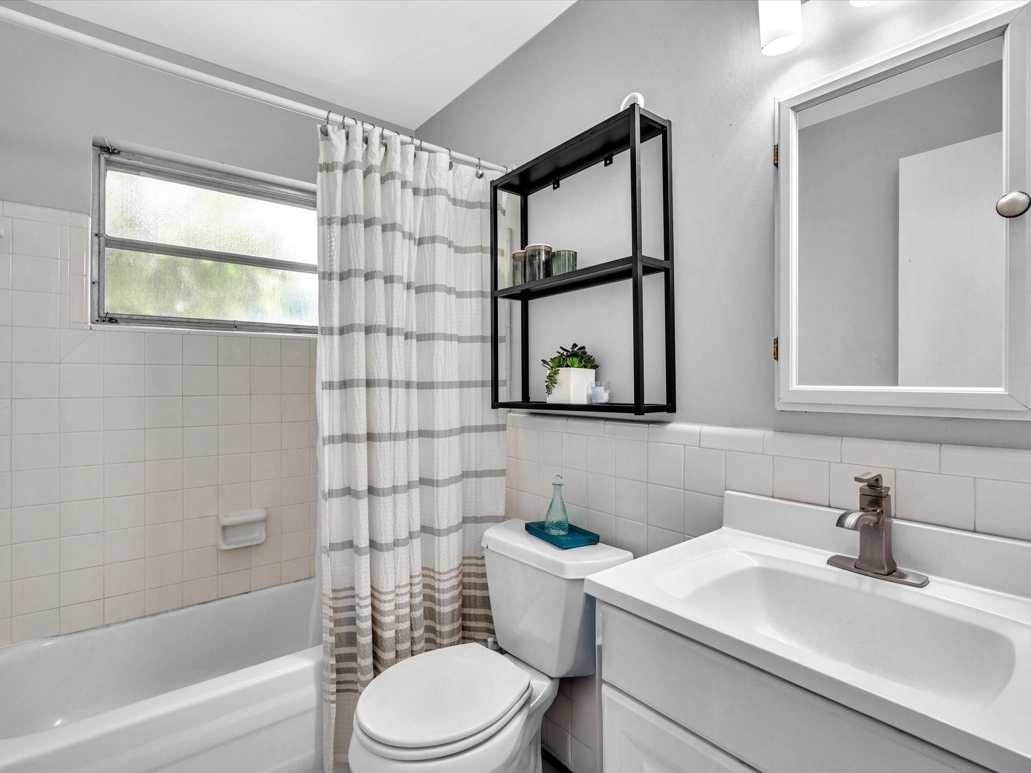 Sunflower 76-32 B - Residential