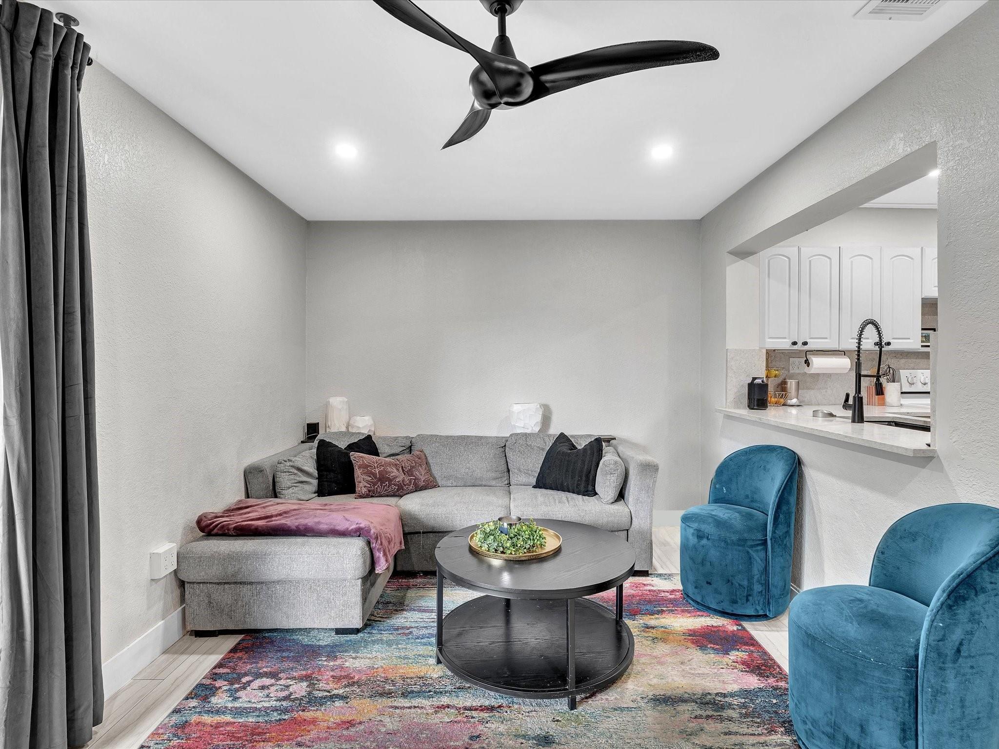 Sunflower 76-32 B - Residential