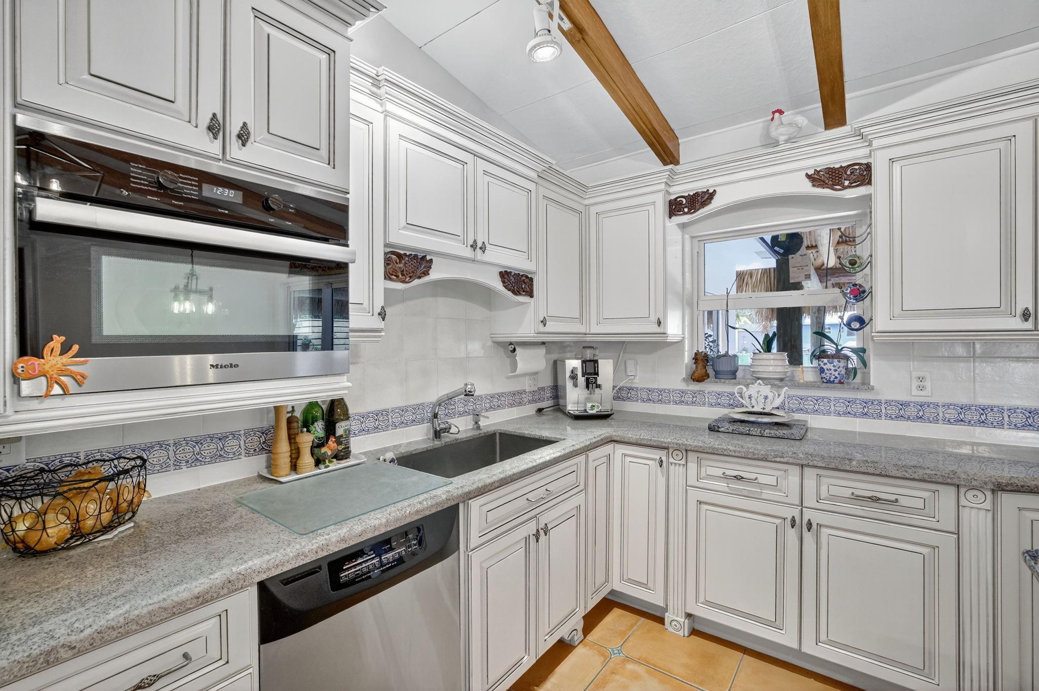 Shady Banks & Lauderdale - Residential