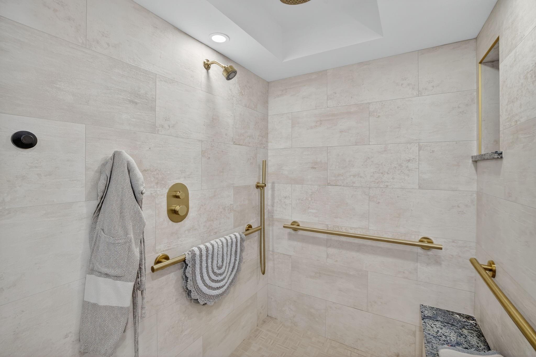 Shady Banks & Lauderdale - Residential