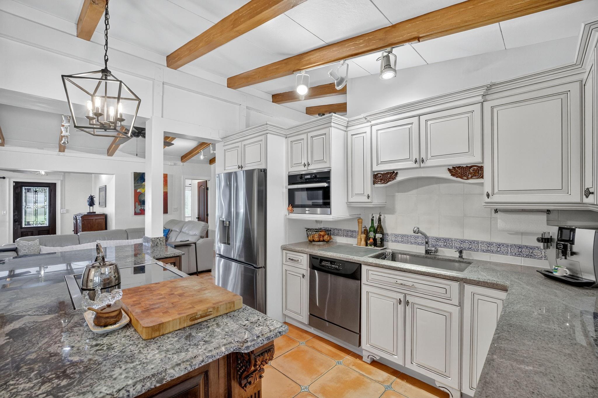 Shady Banks & Lauderdale - Residential