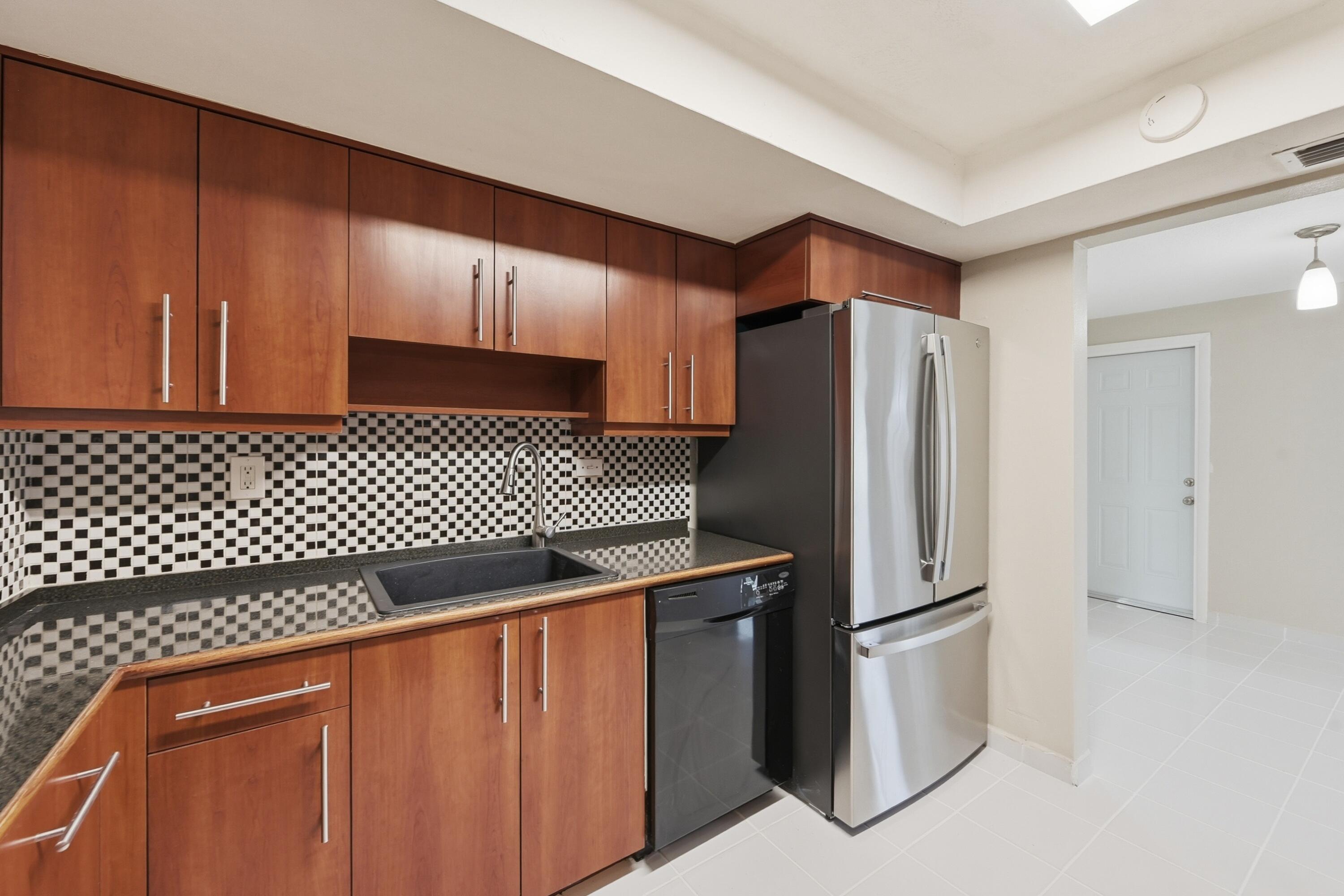 SUNRISE GOLF VILLAGE FIRST ADD - Residential