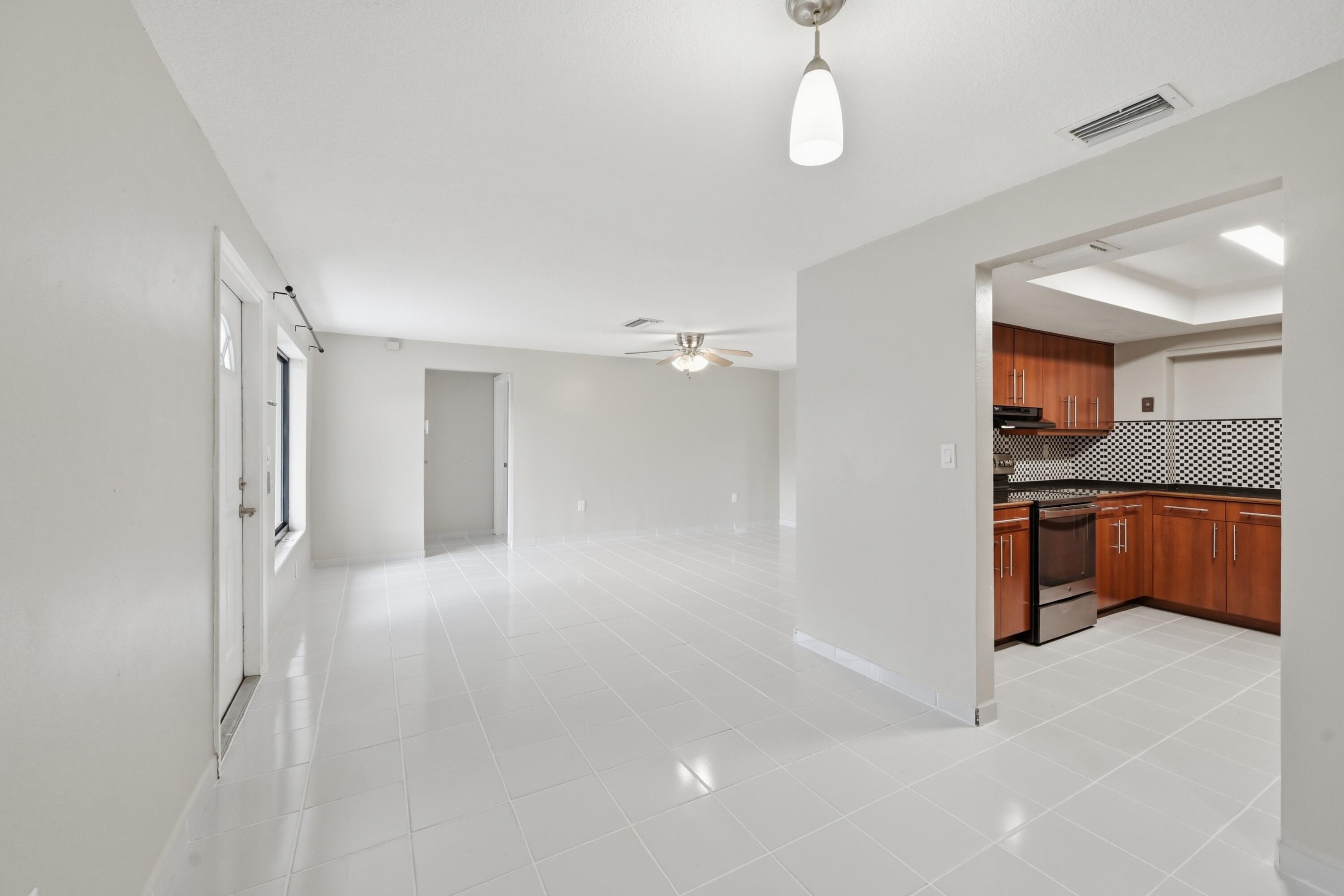 SUNRISE GOLF VILLAGE FIRST ADD - Residential