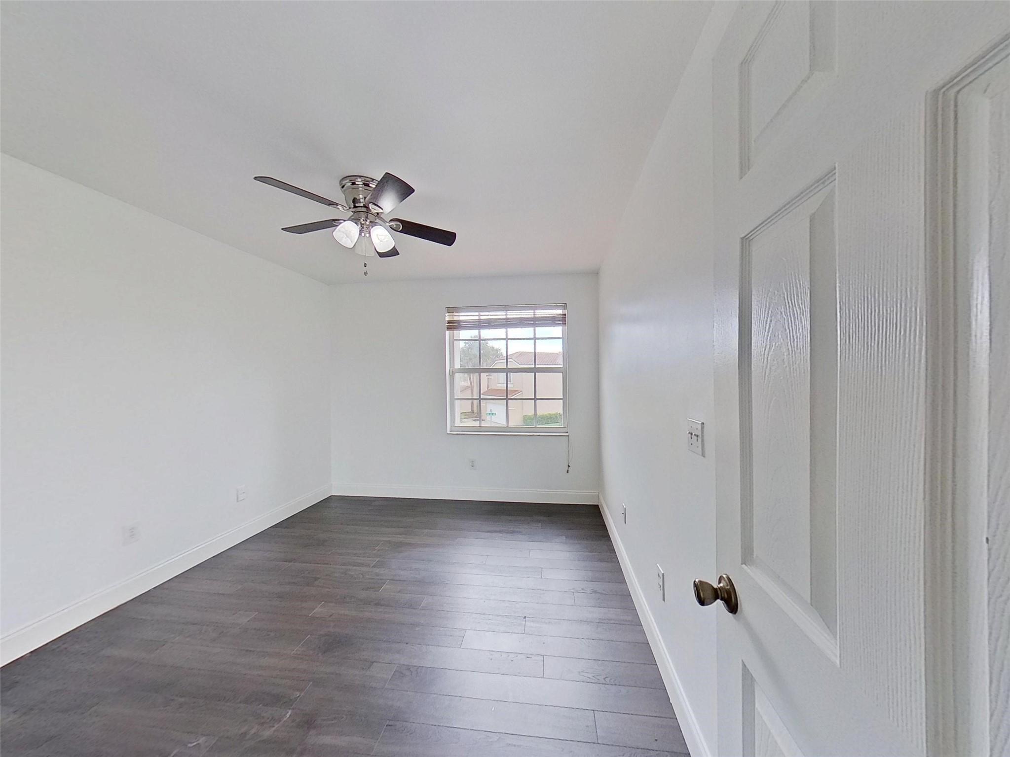 TOWNGATE-CHERRY BAY - Residential