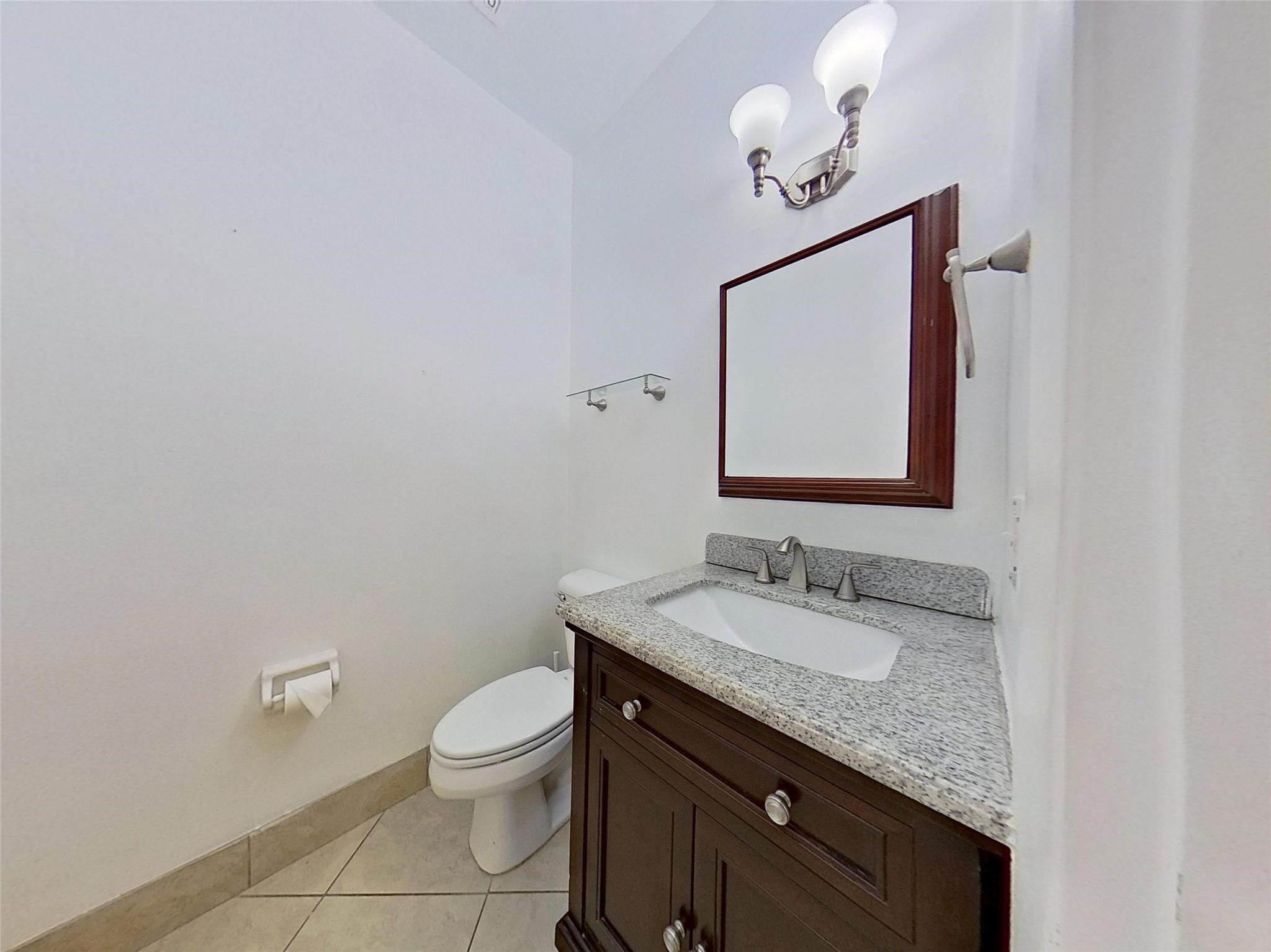 TOWNGATE-CHERRY BAY - Residential