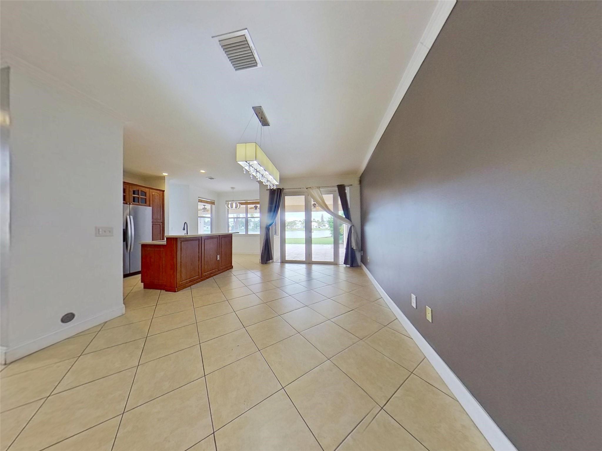 TOWNGATE-CHERRY BAY - Residential