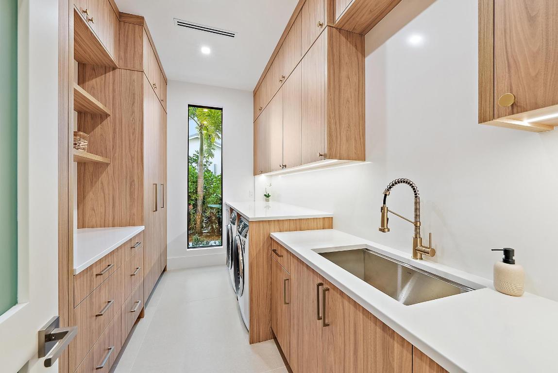 SEVILLE IN - Residential