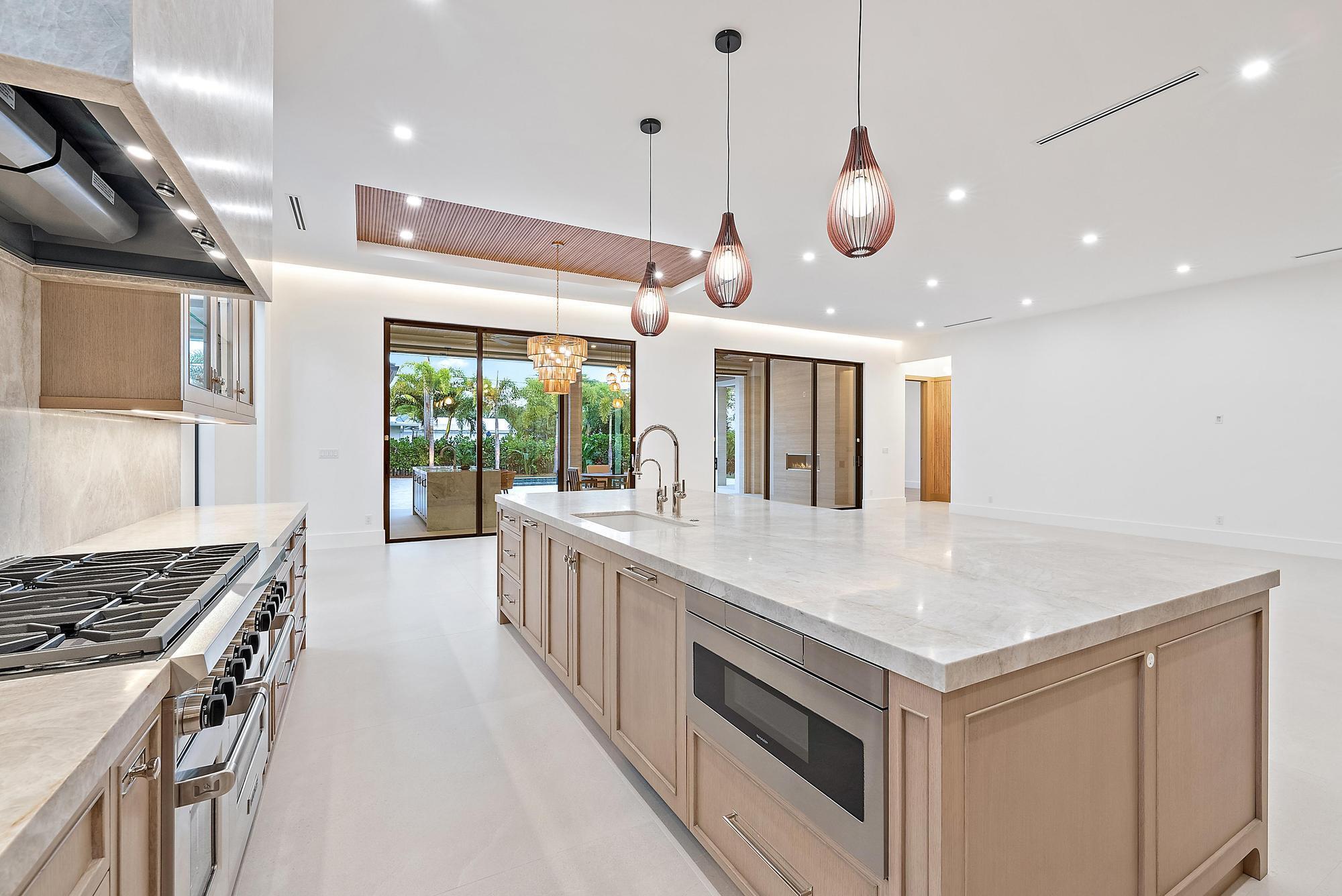 SEVILLE IN - Residential