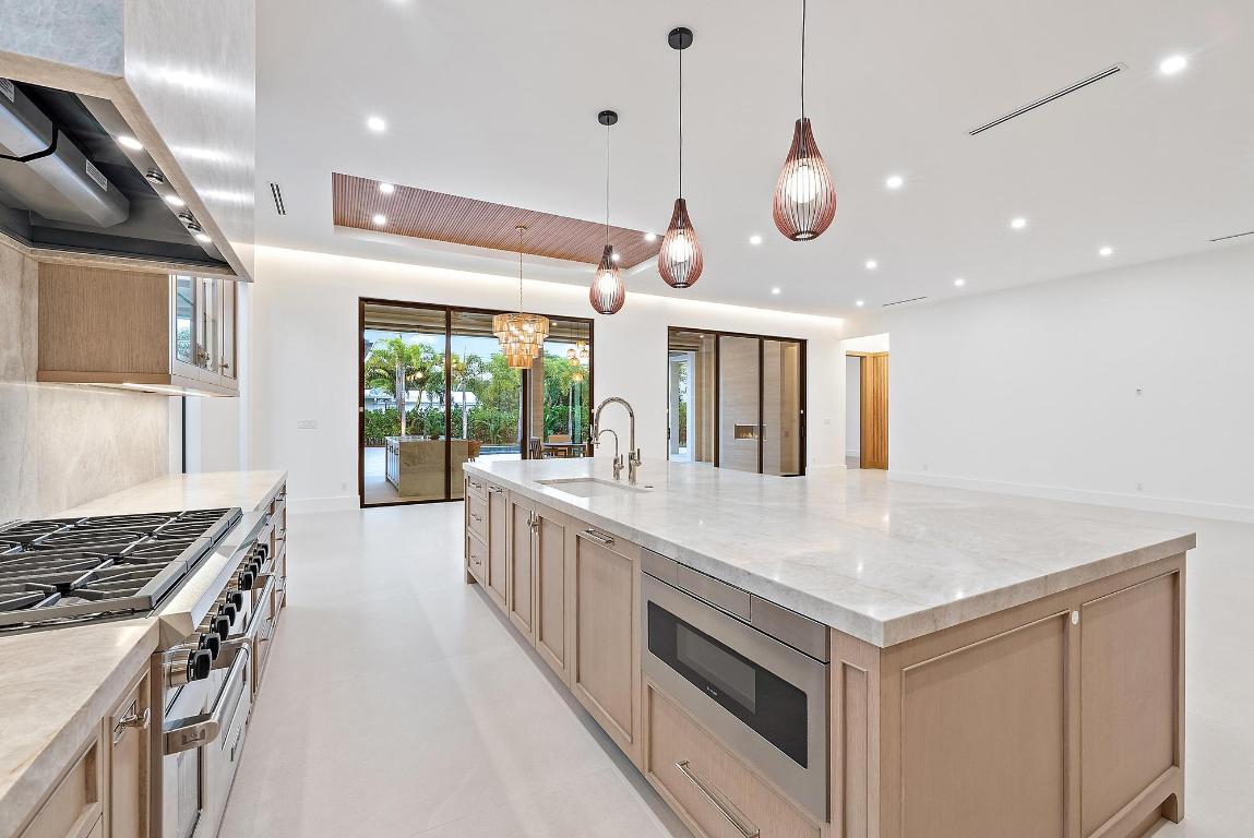 SEVILLE IN - Residential