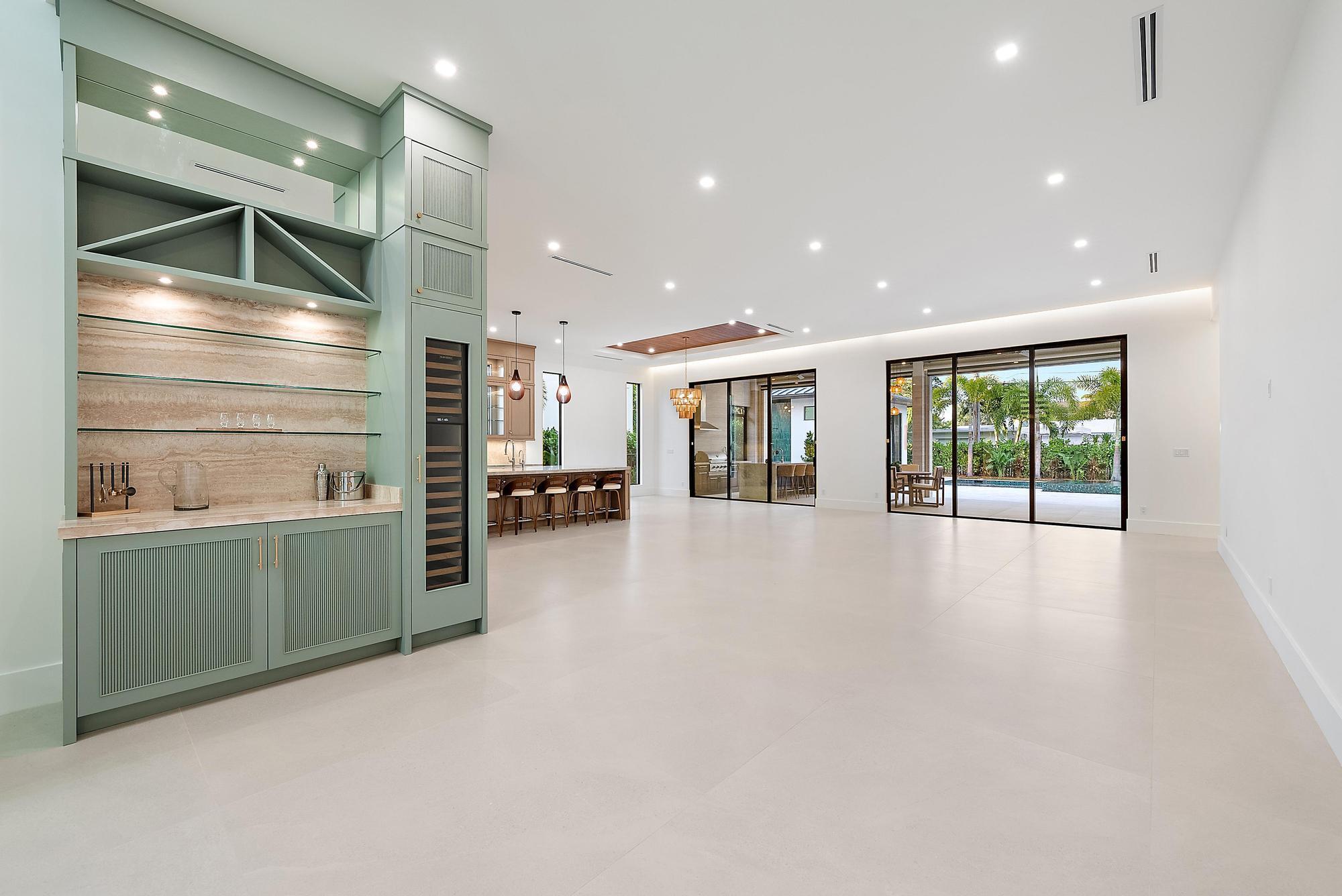 SEVILLE IN - Residential