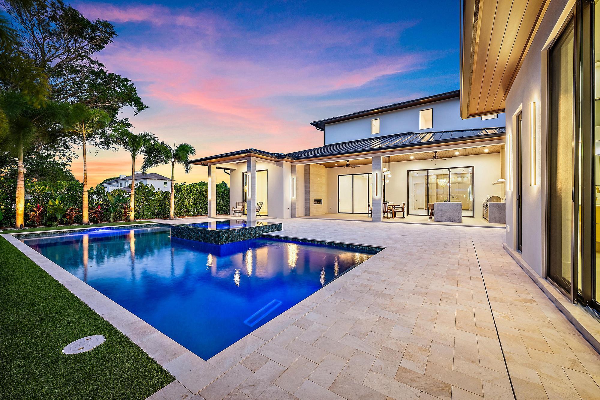 SEVILLE IN - Residential