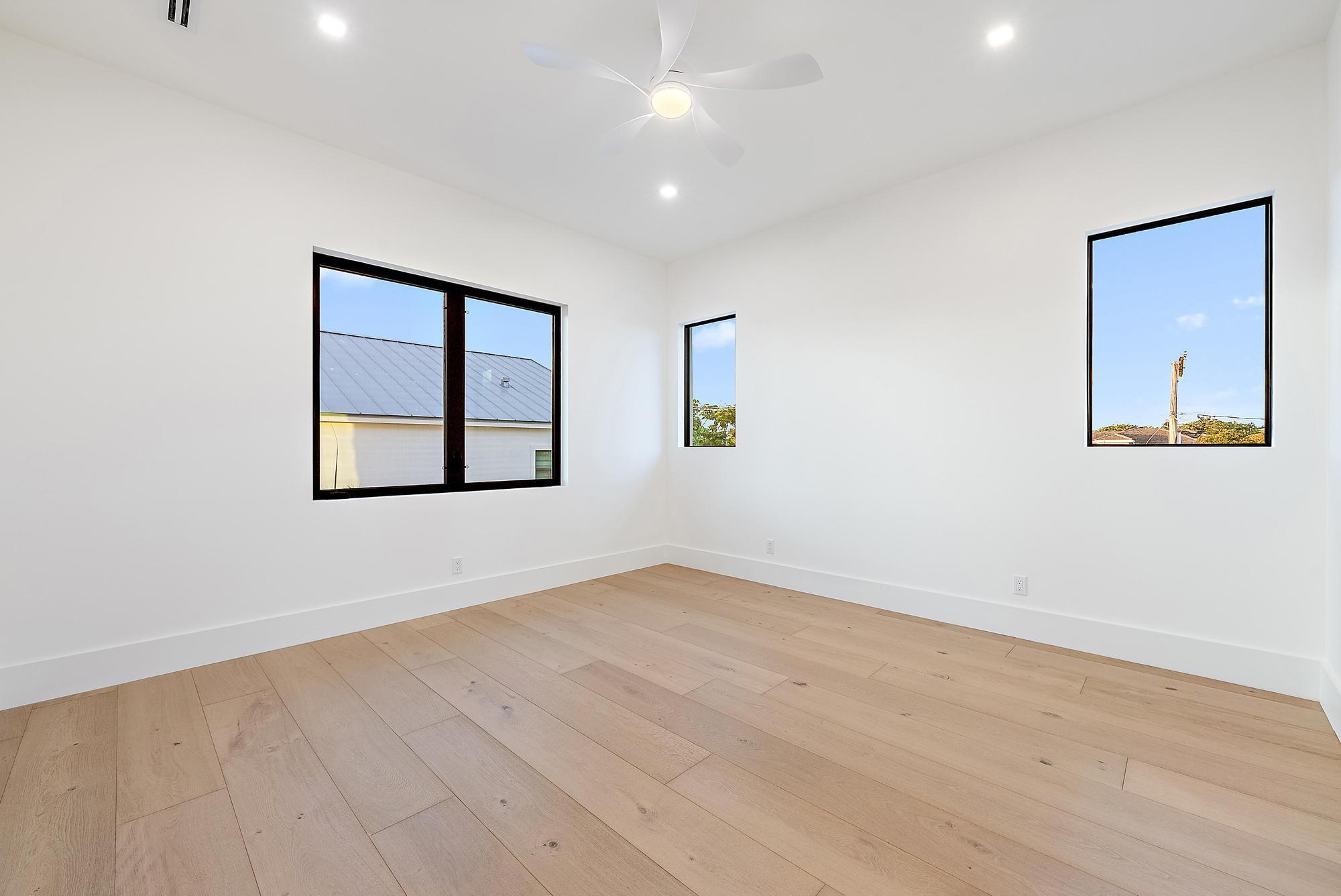 SEVILLE IN - Residential