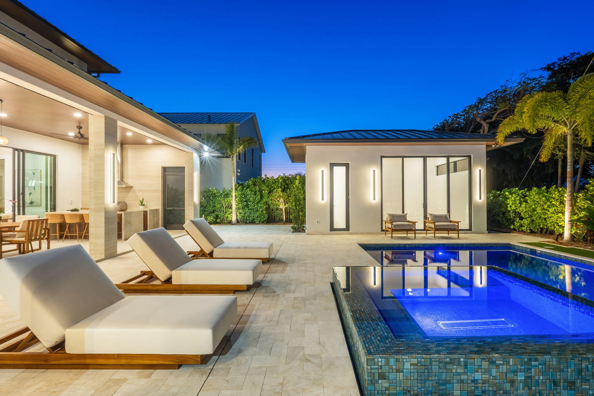 SEVILLE IN - Residential