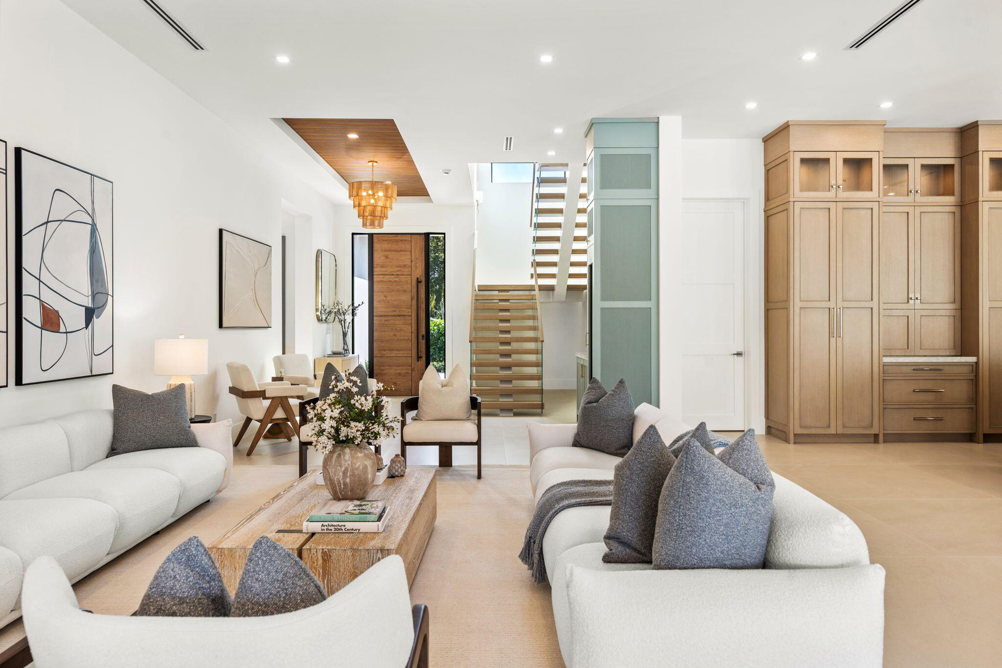 SEVILLE IN - Residential