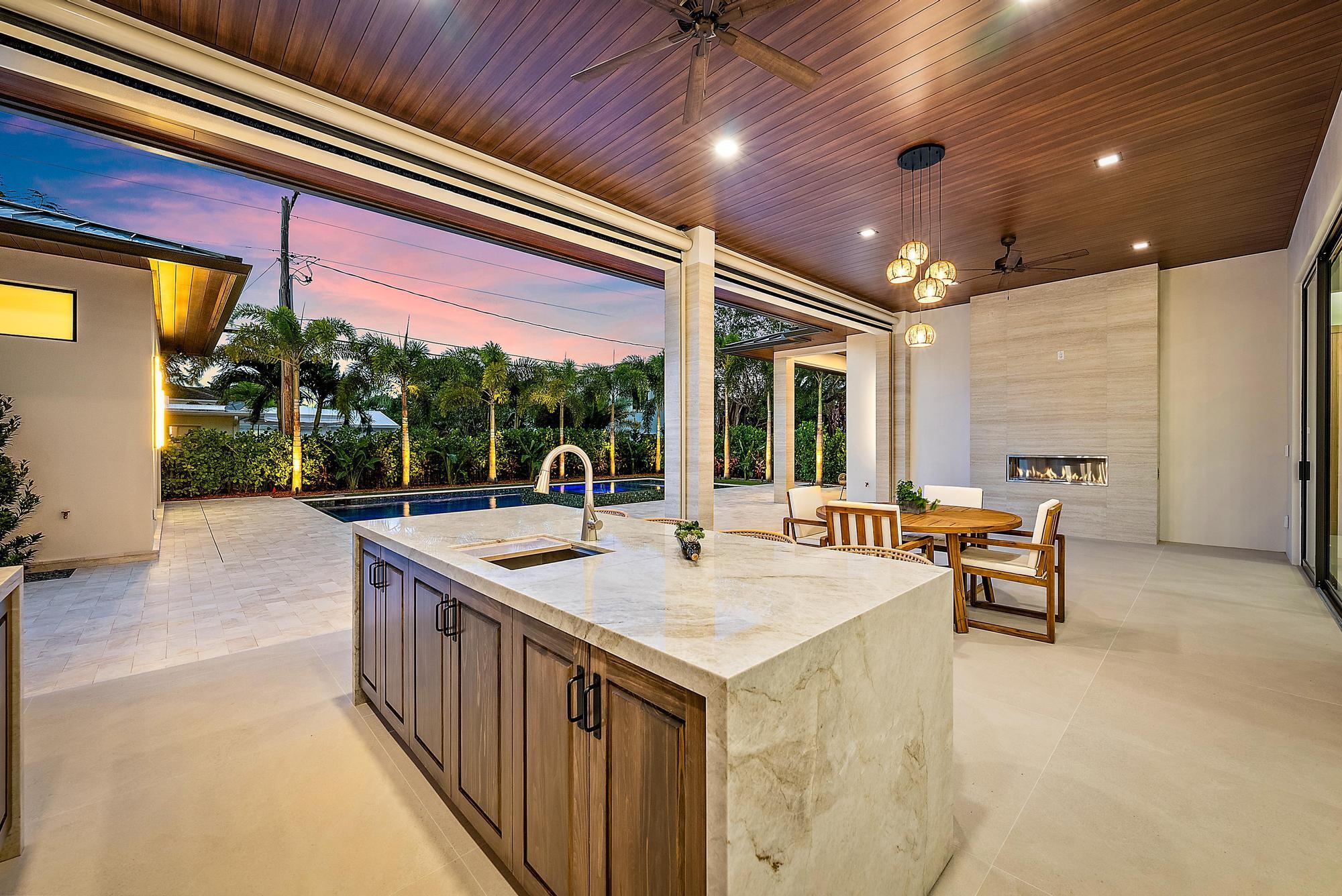 SEVILLE IN - Residential