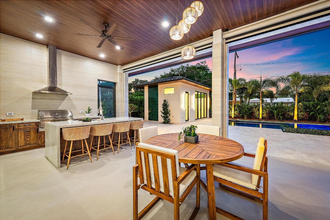 SEVILLE IN - Residential