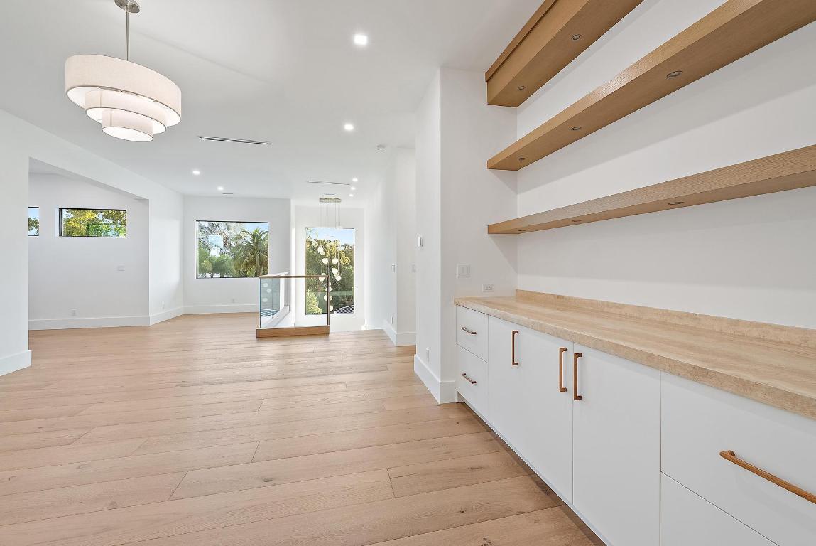 SEVILLE IN - Residential