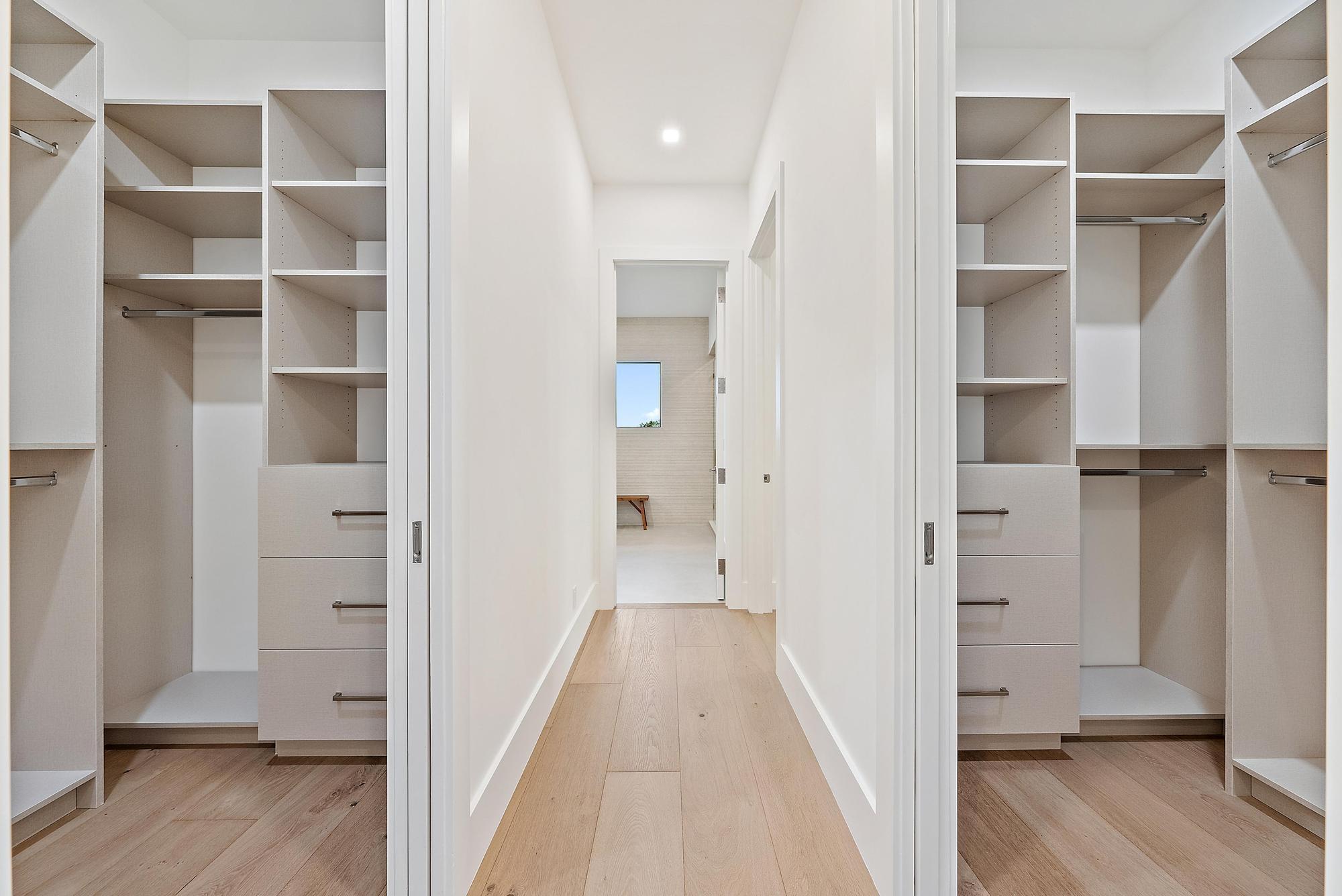 SEVILLE IN - Residential