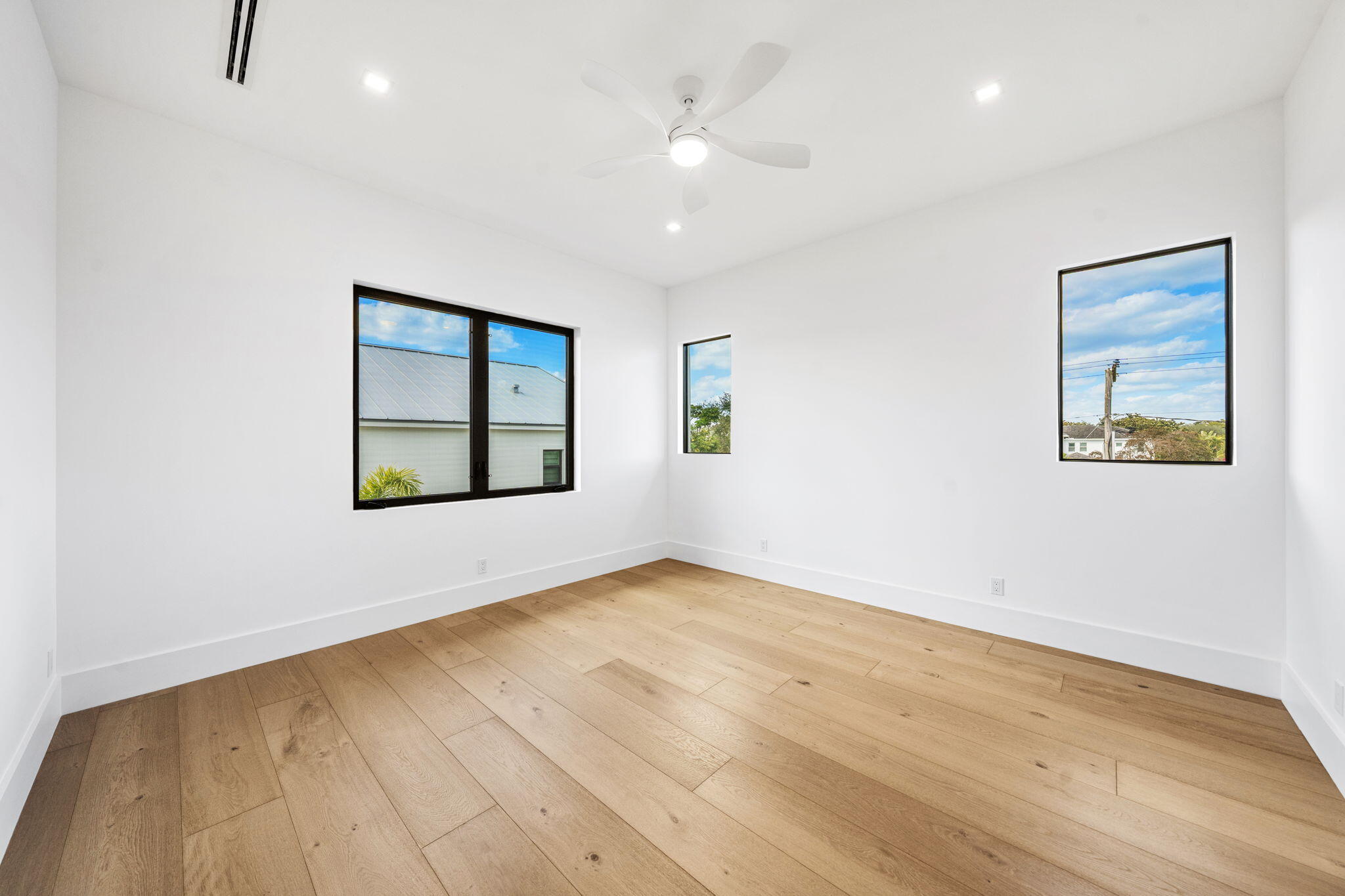 SEVILLE IN - Residential