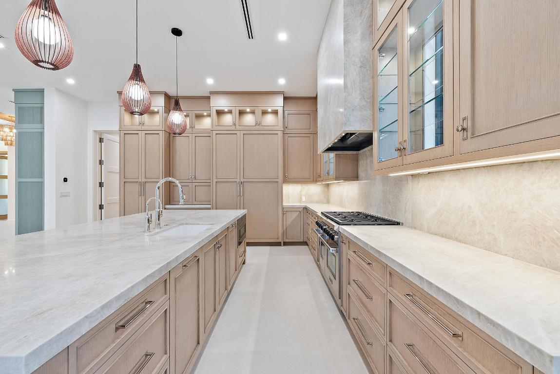 SEVILLE IN - Residential