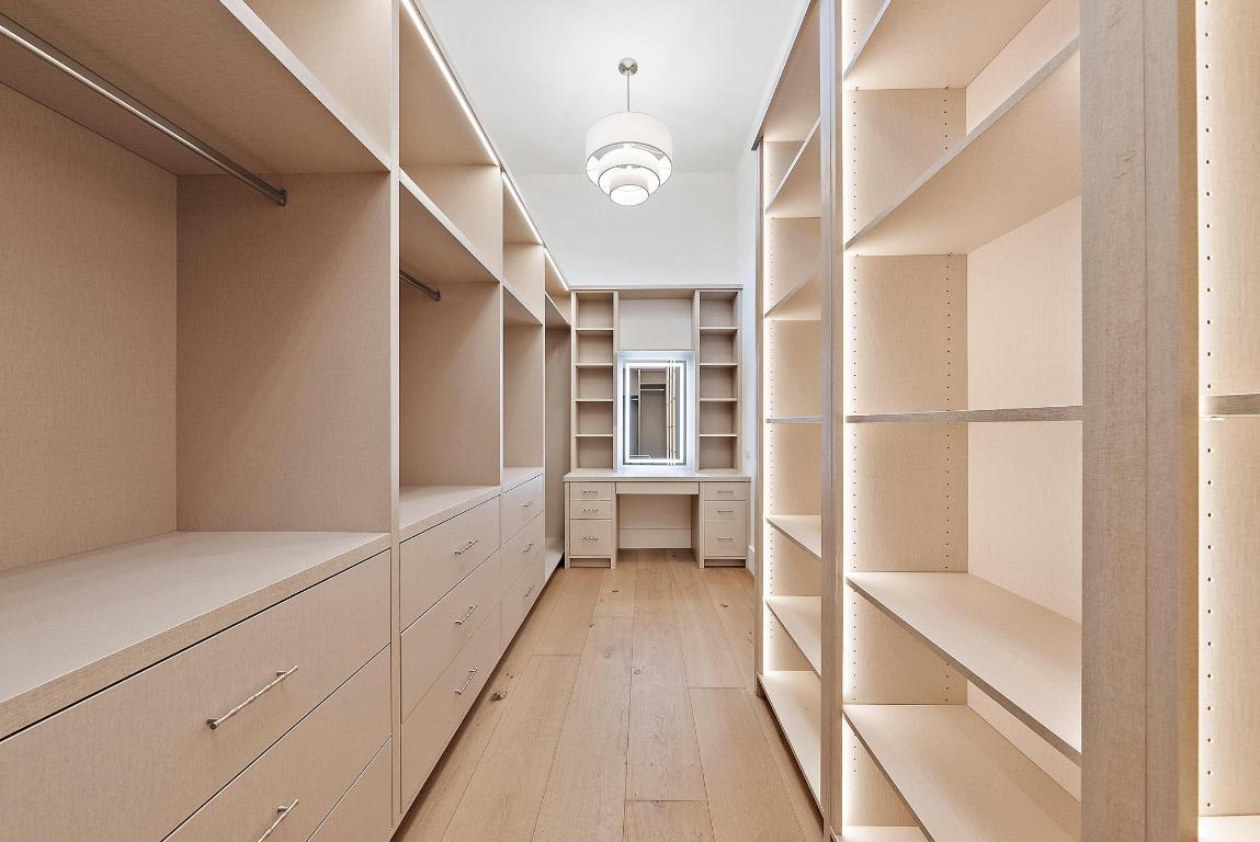 SEVILLE IN - Residential