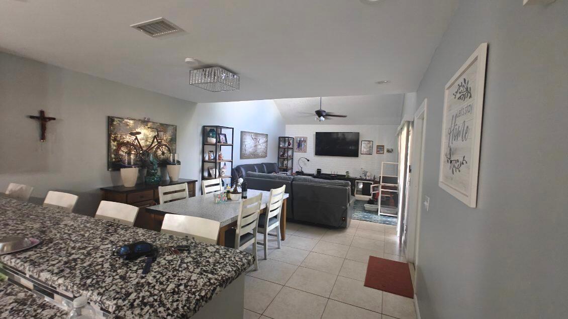 TARPON BAY VILLAS - Residential