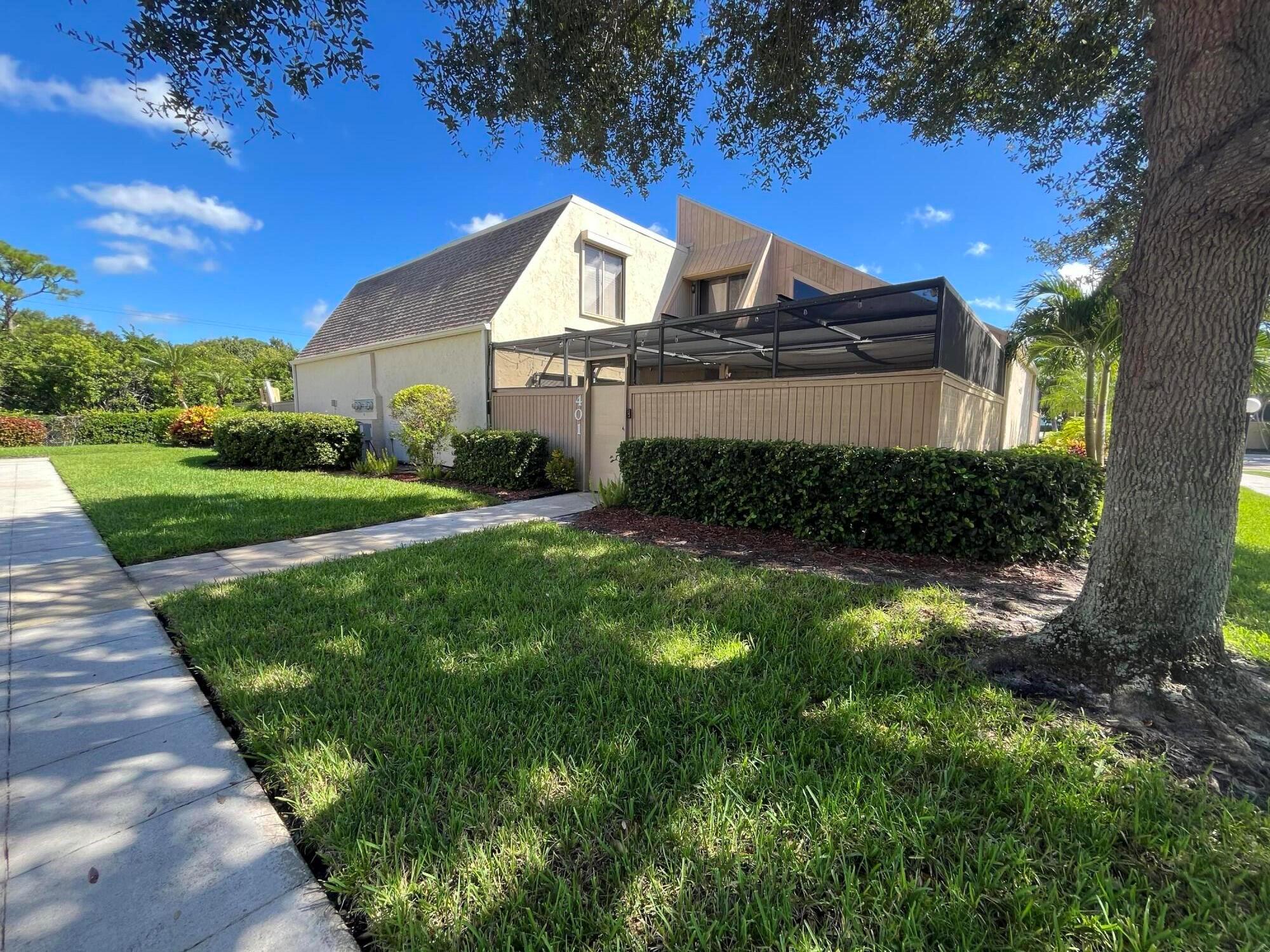 TARPON BAY VILLAS - Residential