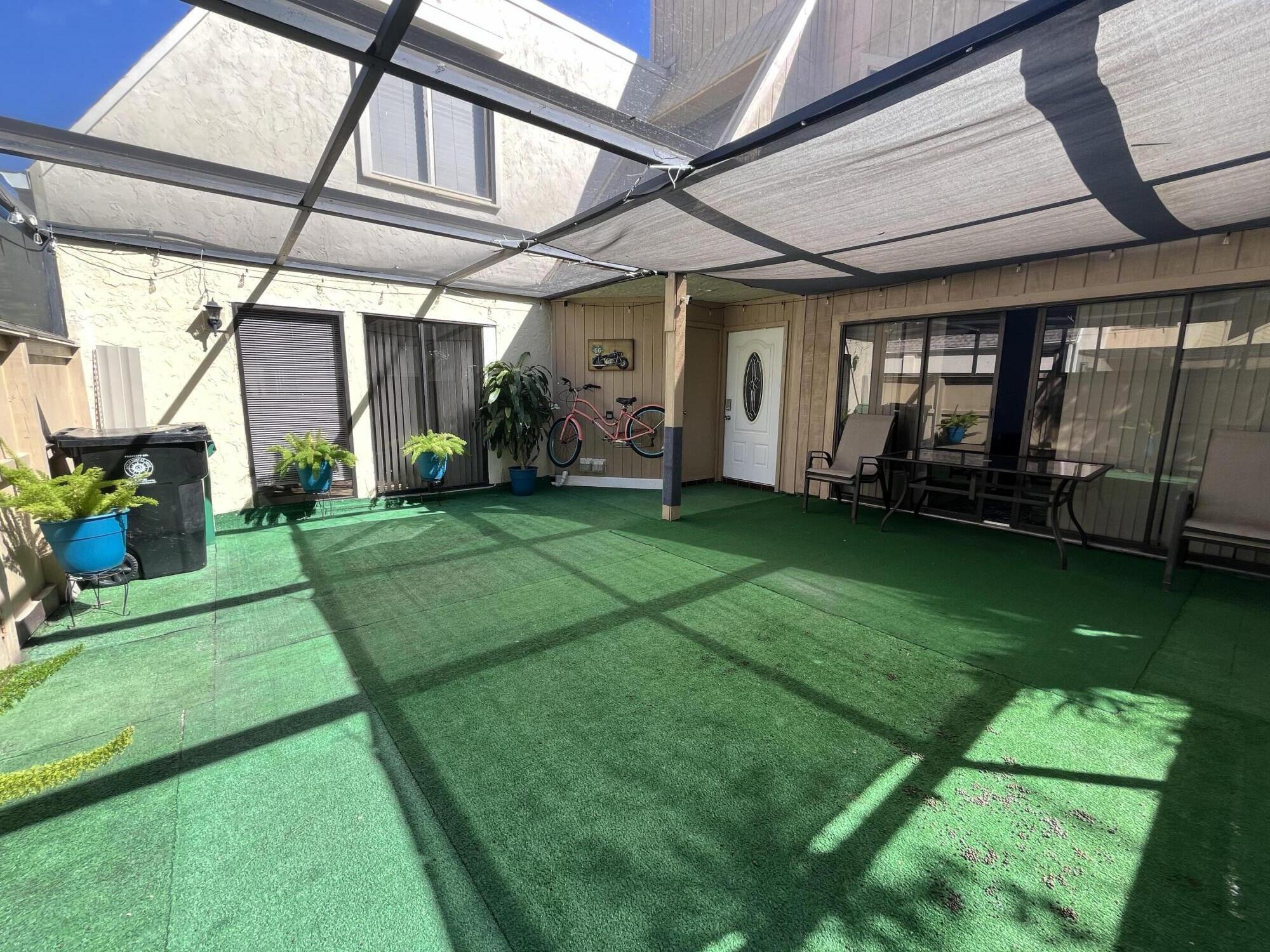 TARPON BAY VILLAS - Residential