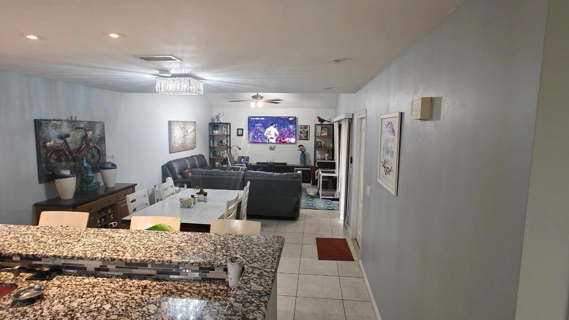 TARPON BAY VILLAS - Residential