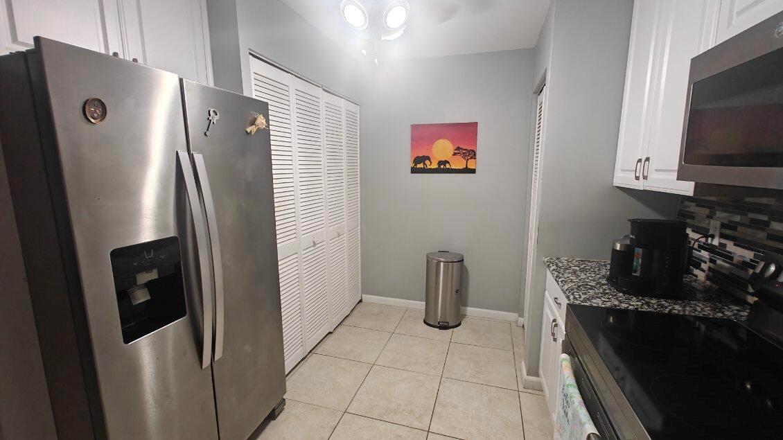 TARPON BAY VILLAS - Residential