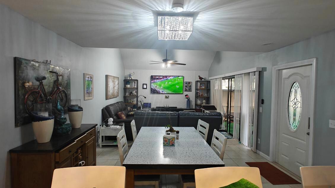 TARPON BAY VILLAS - Residential