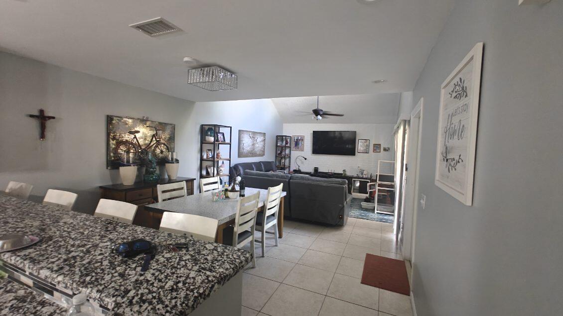 TARPON BAY VILLAS - Residential