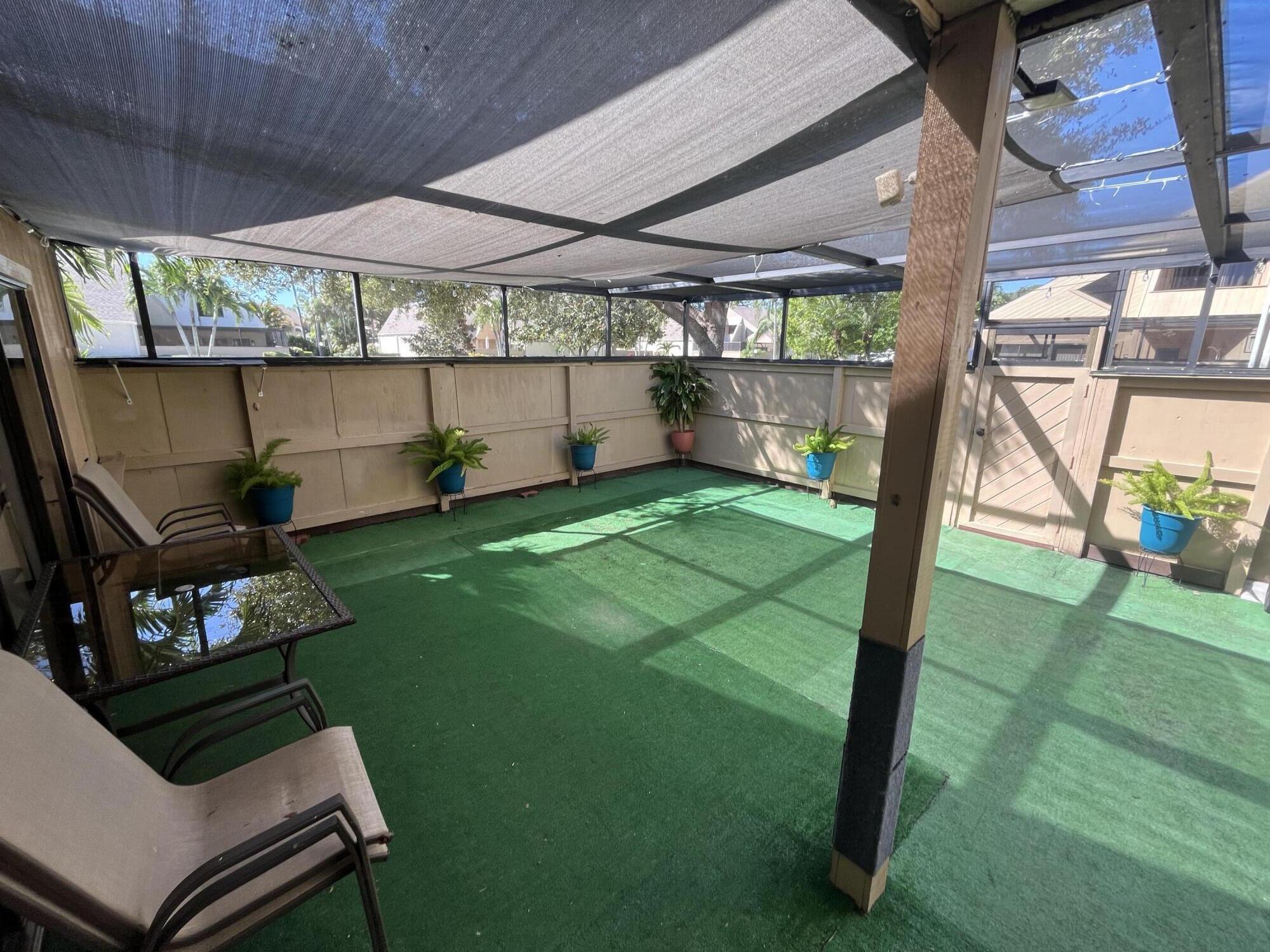 TARPON BAY VILLAS - Residential