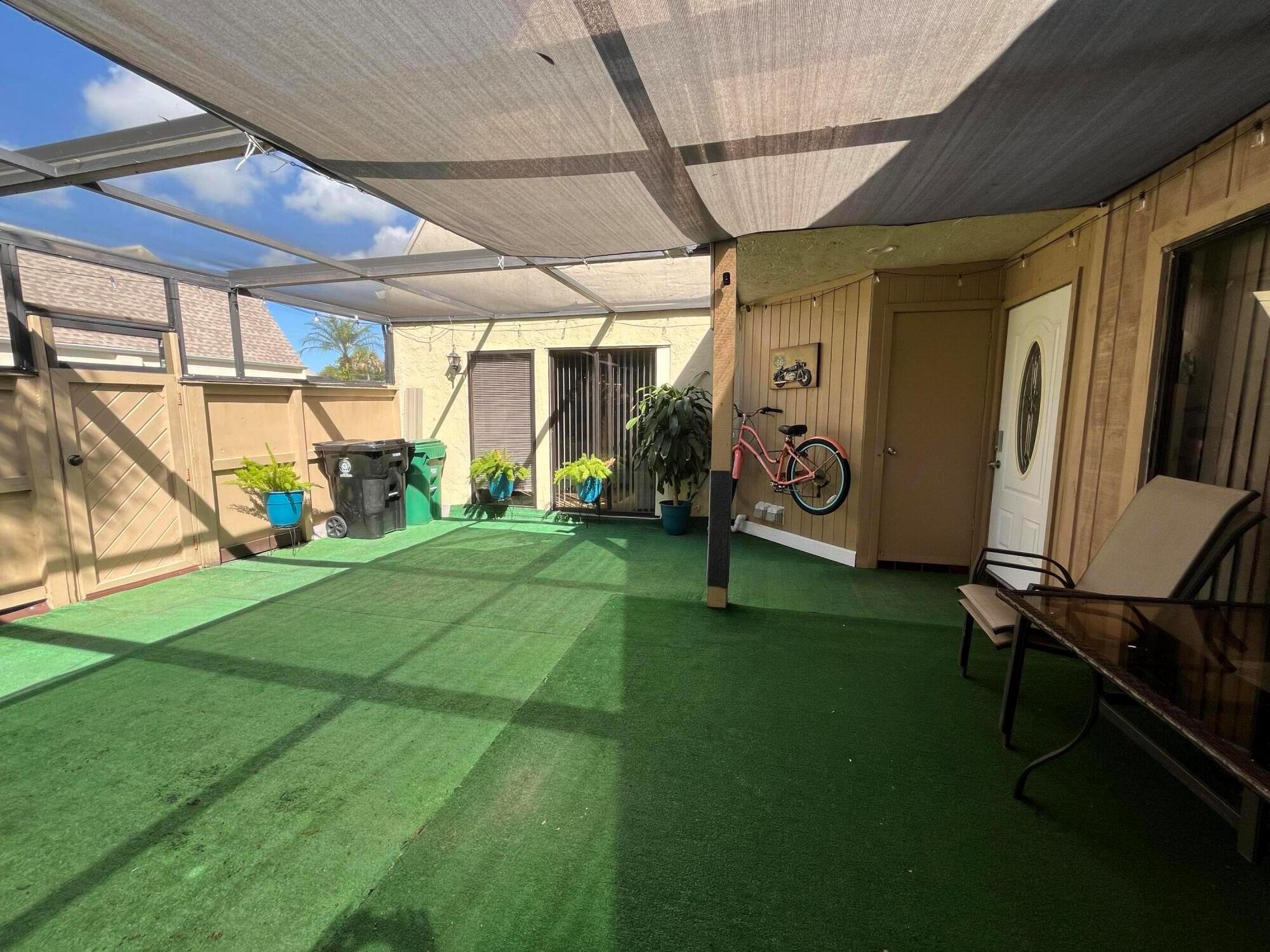 TARPON BAY VILLAS - Residential