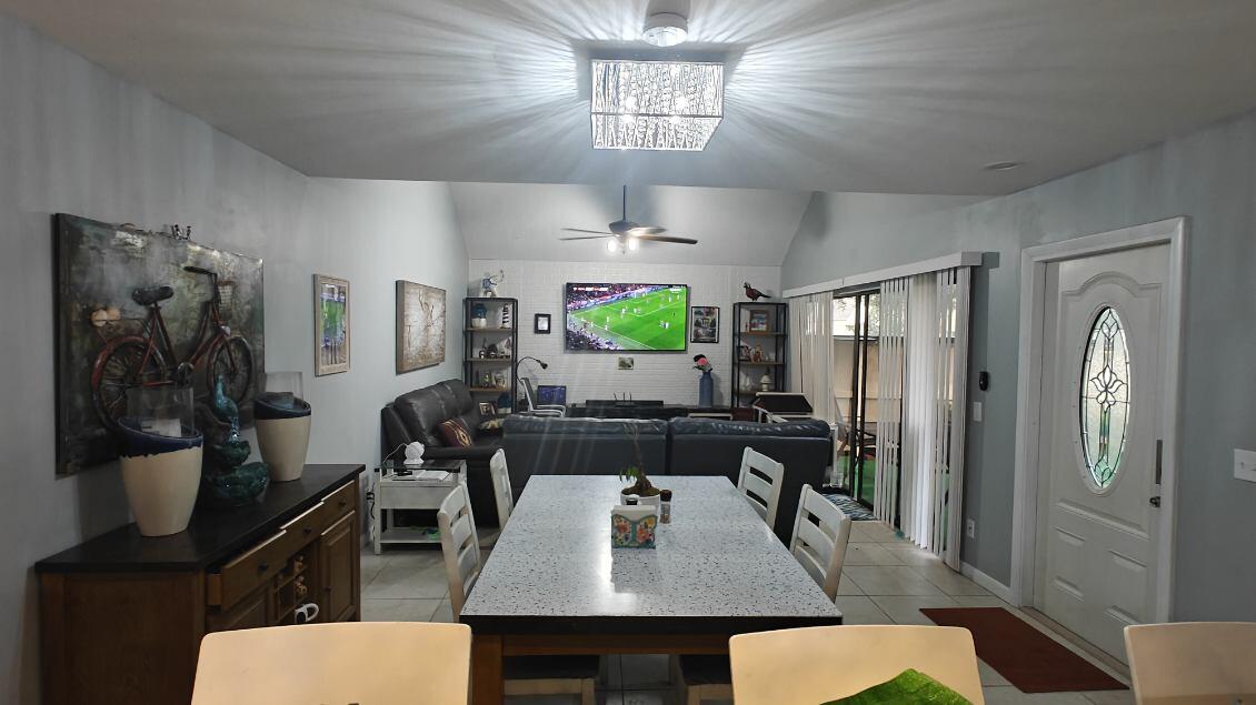 TARPON BAY VILLAS - Residential