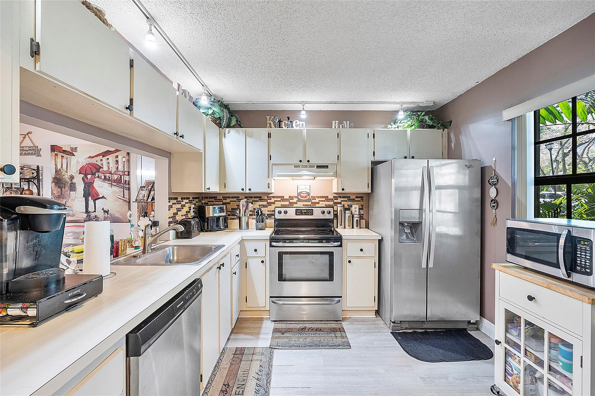 492 Westree Ln, Plantation, FL, 33324/$360,000 2 492 Westree Ln
