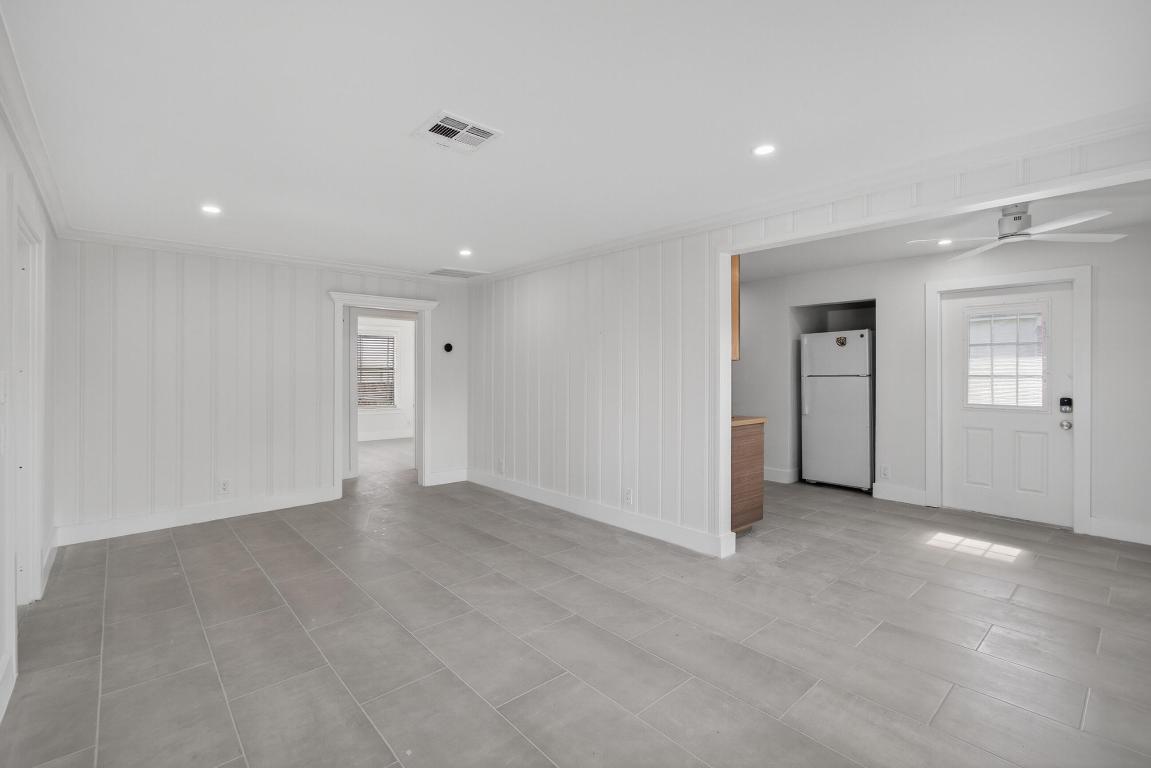 LAKE WORTH TOWN OF - Residential Lease