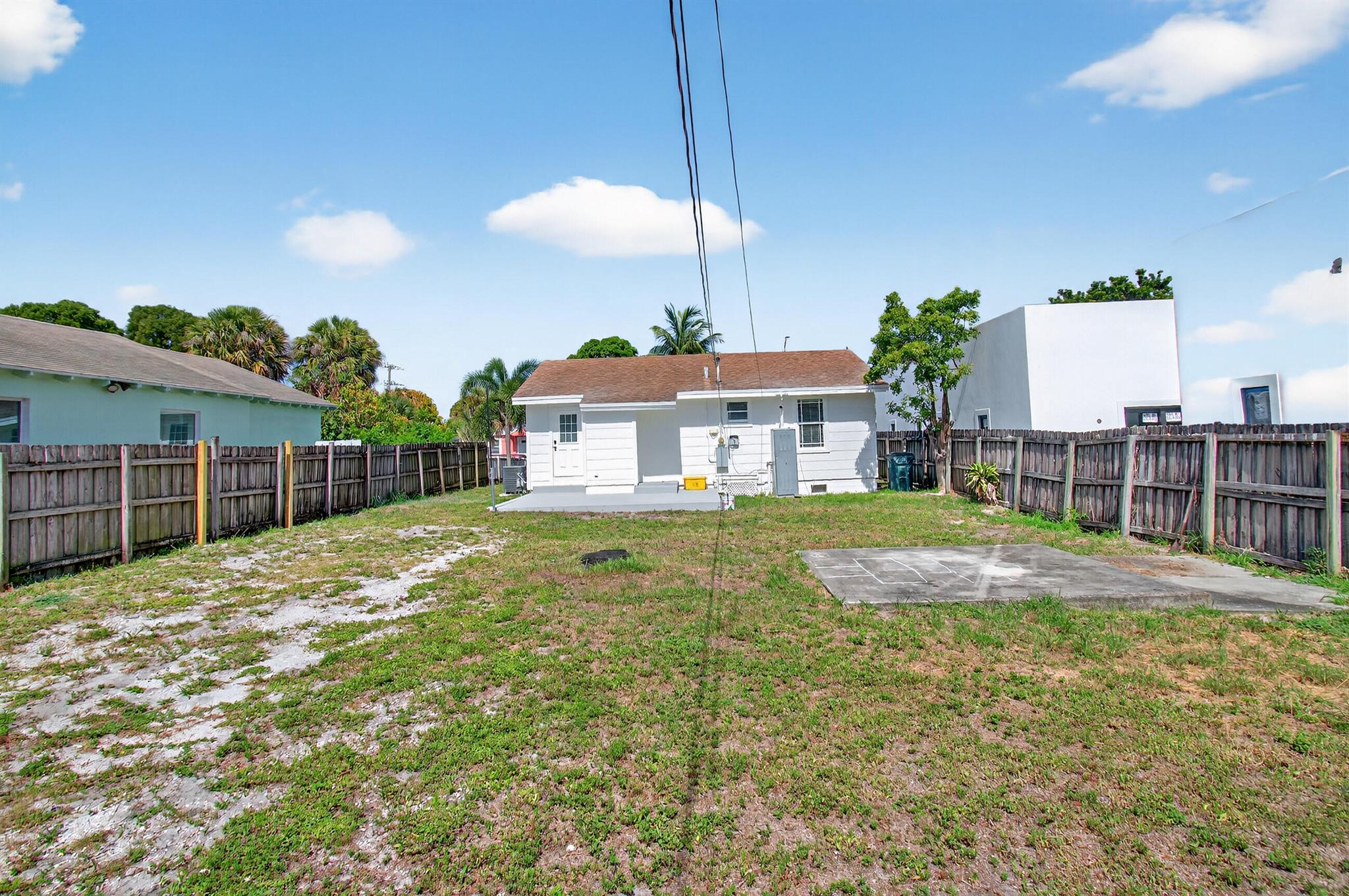 LAKE WORTH TOWN OF - Residential Lease