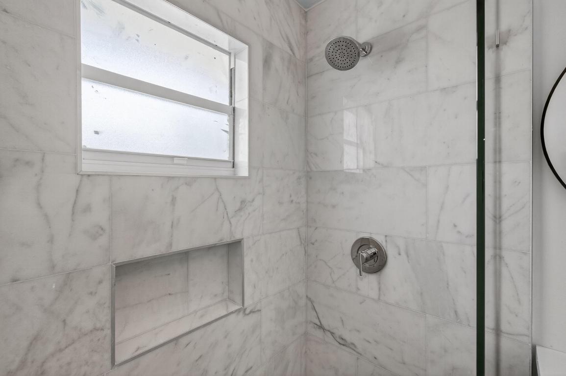 LAKE WORTH TOWN OF - Residential Lease