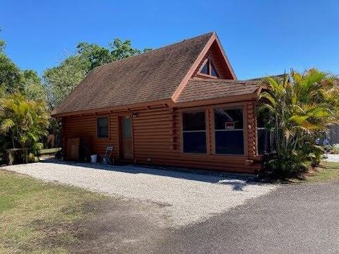 A home in Okeechobee