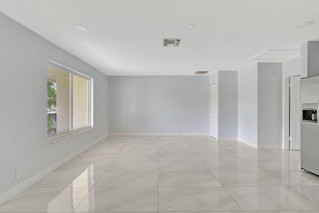 Photo of 4338 Forest Road #3, West Palm Beach, FL 33406 (MLS # R11018572)