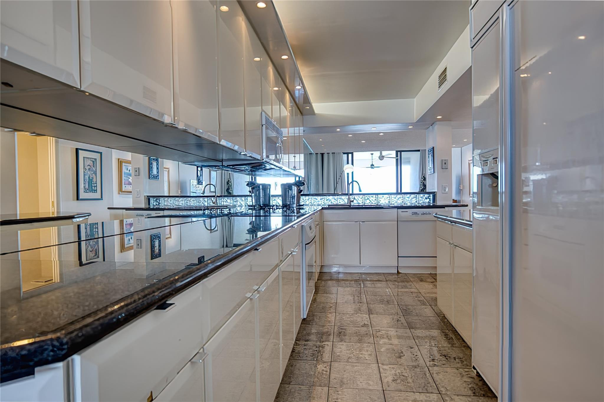 520 N Ocean Boulevard 13