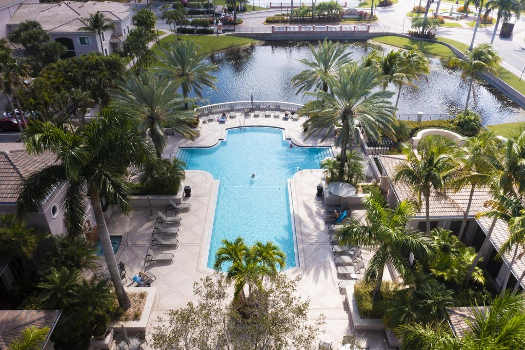 Photo of 2807 Veronia Drive #301, Palm Beach Gardens, FL 33410 (MLS # R11001580)