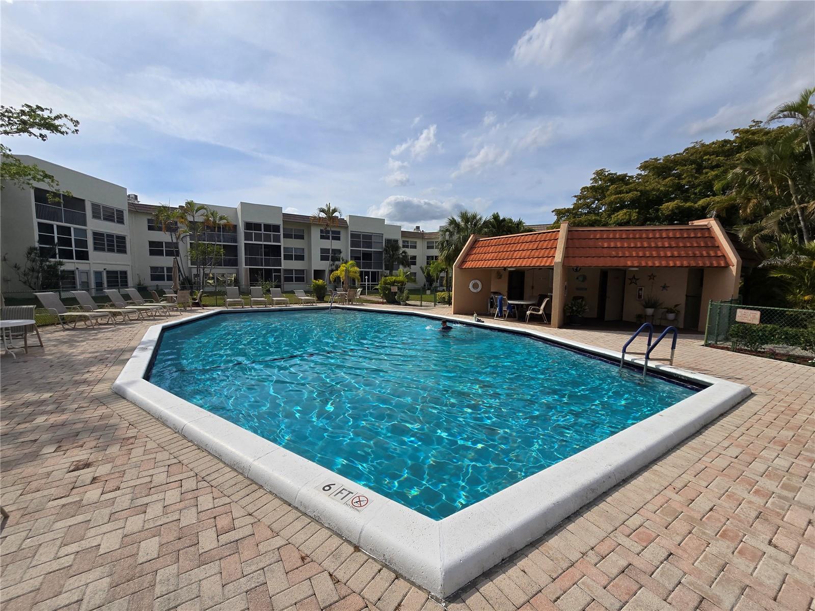 Royal Park Gardens - Residential