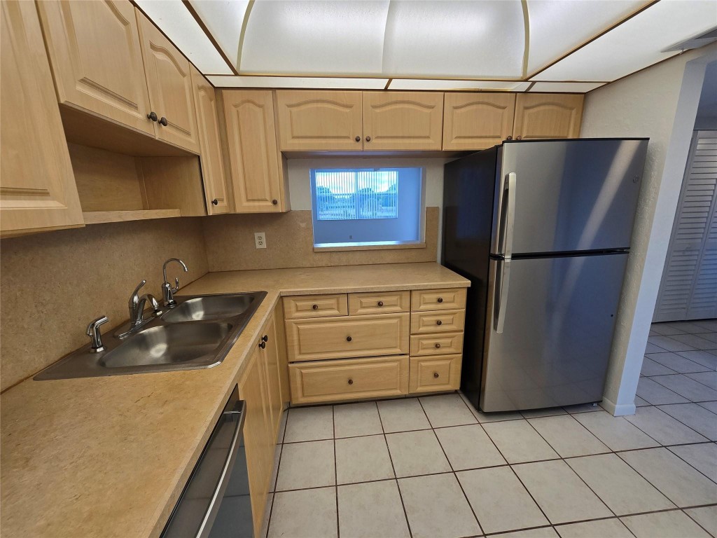 Royal Park Gardens - Residential